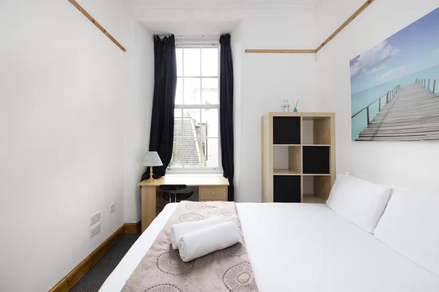 Joivy 3 Bed Flat In Old Town, Close To Grassmarket Edimburgo Exterior foto